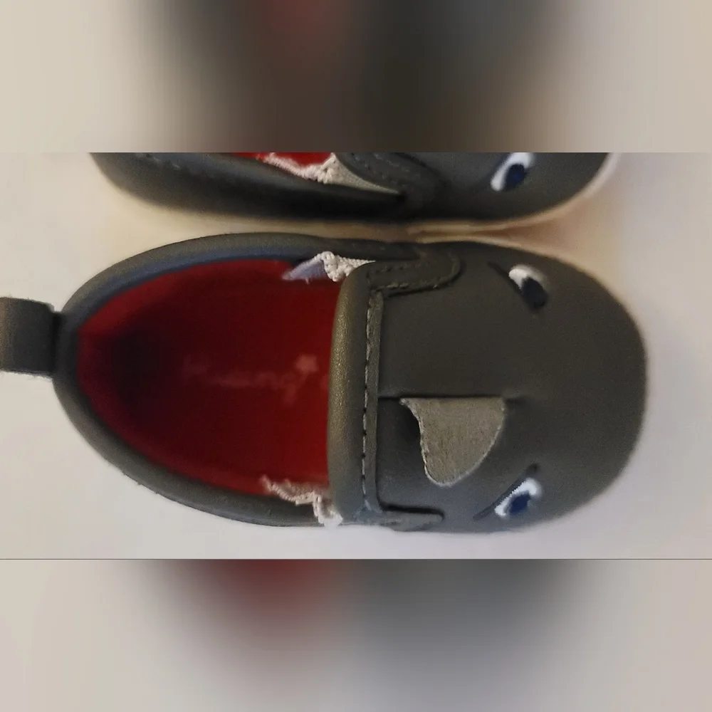 Soft Baby Crib shoes Gray shark Fins 3 to 6  month